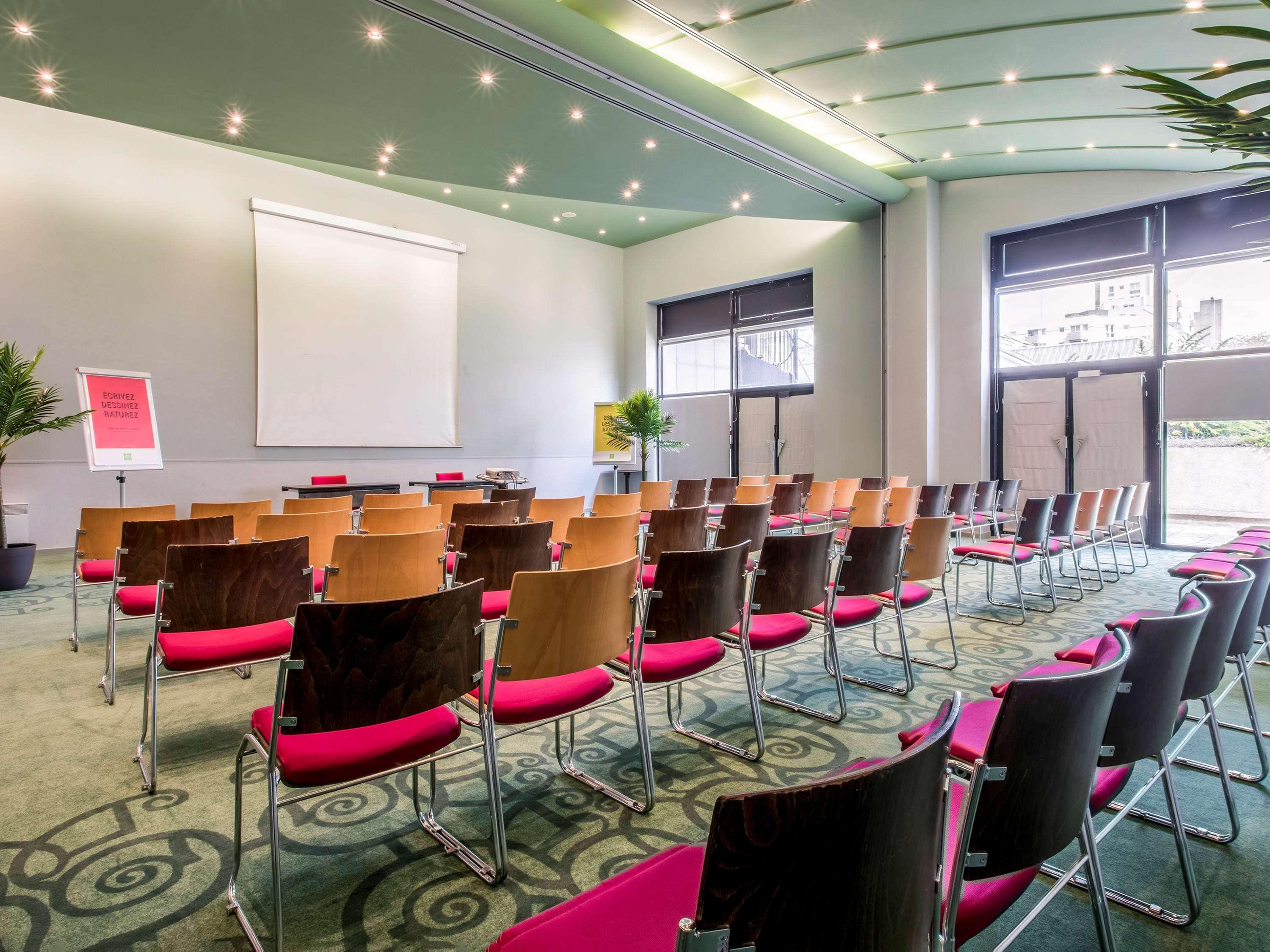 Ibis Styles Evry Courcouronnes Hotel And Events Eksteriør billede